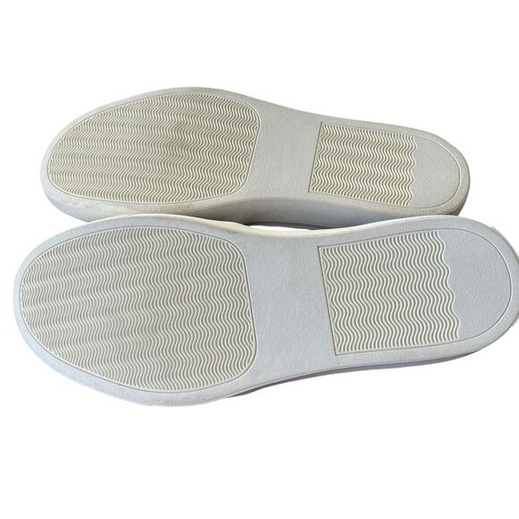 Torrid Slip On Sneakers Size 7 WW Wide PLus Black with Multi-Color Polka Dots - Picture 4 of 7